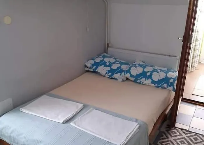 With Parking Space Razanj, Rogoznica - 22376 *